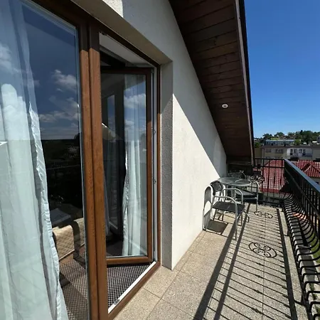 Adamar Bed & Breakfast 4*