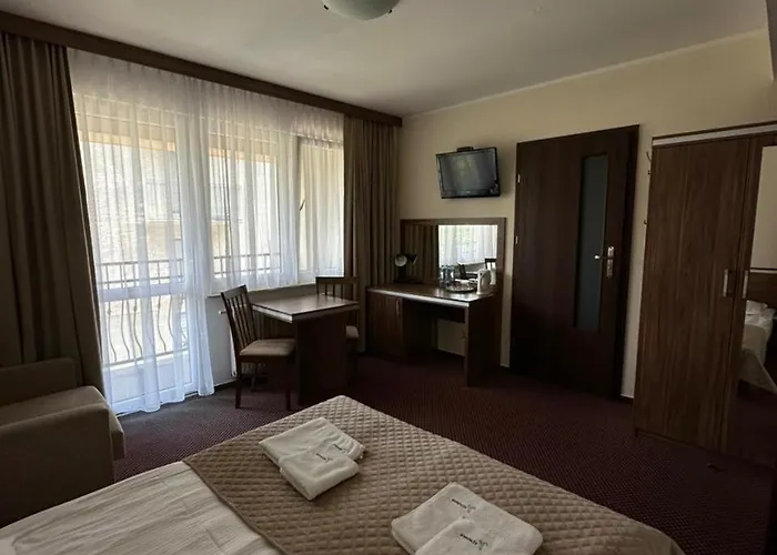 Adamar Bed & Breakfast 4*